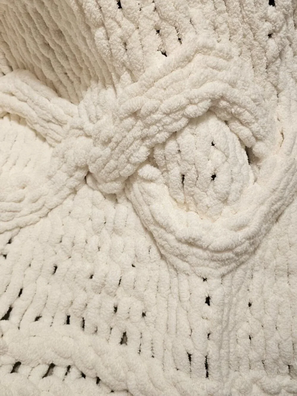 UGG Cream Layne Chunky Knit Throw Blanket Bed living Room Sofa Recliner Chair - Picture 4 of 7